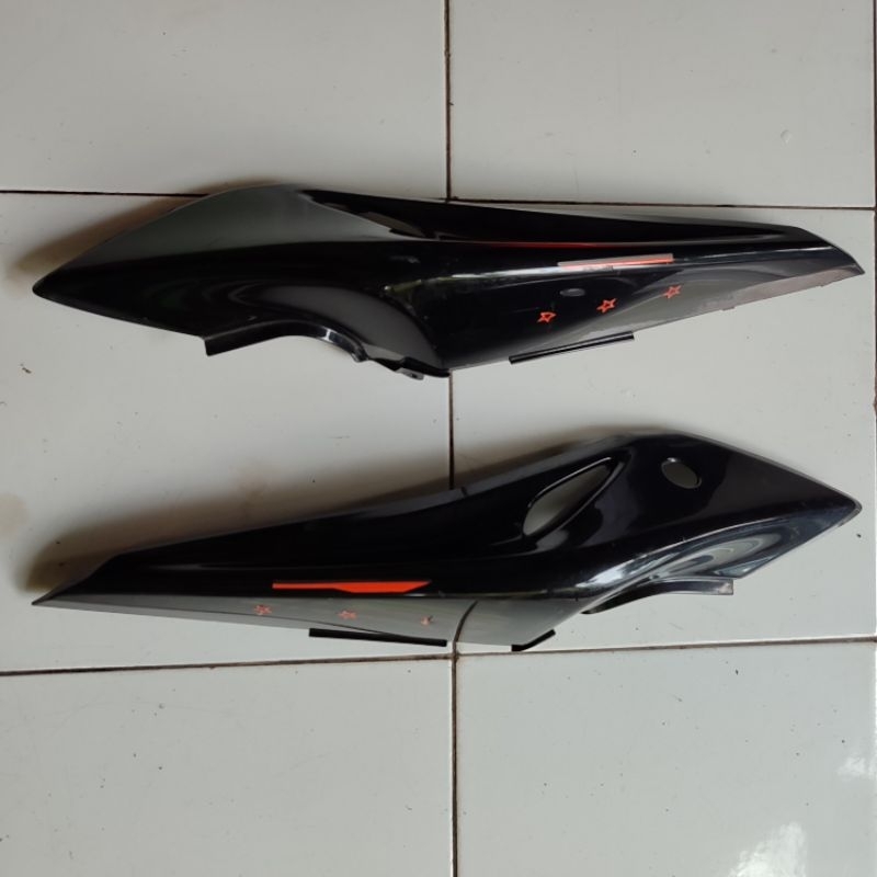 body belakang ninja rr new sepasang original copotan