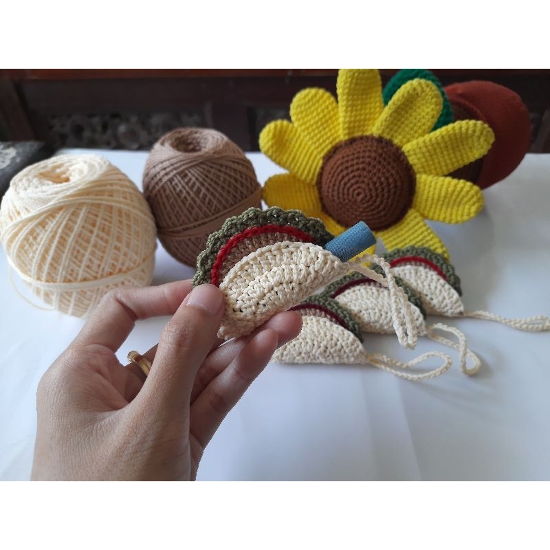 

Amplop lebaran unik/ rajut/ angpao rajut/ amplop ganci