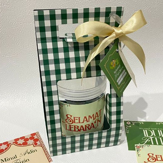 

Hampers Lebaran Aeesha Large (Green Box 800ml)