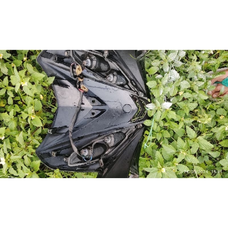 BODY DEPAN ATAU TAMENG DEPAN +MIKA LAMPU MX OLD 135 ASLI ORIGINAL