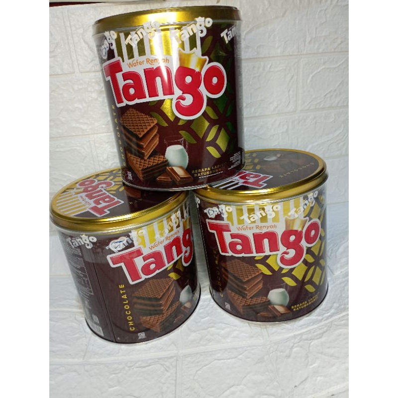 

WAFER TANGO COKLAT KALENG 240g