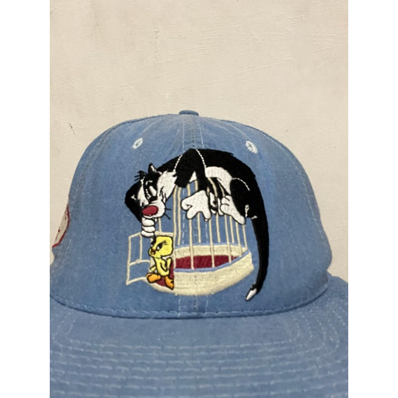 Snapback Looney Tunes Biru Vintage