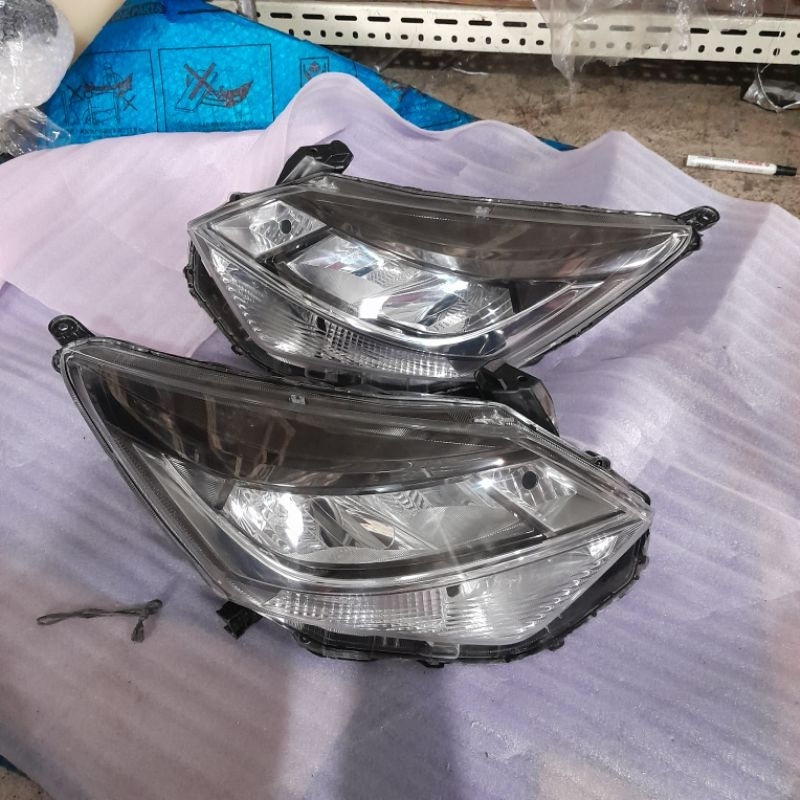 Headlamp Lampu Depan Calya Sigra Smoke 2021 2022 2023 Original Sepasang