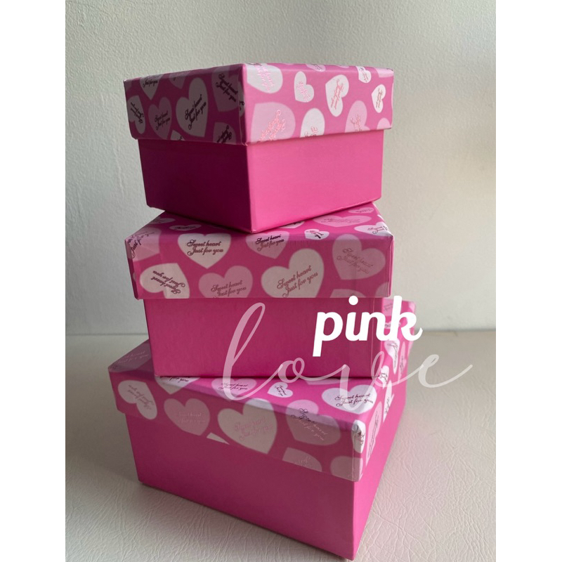 

(READY ✨) GIFT BOX KOTAK AKSESORIS / Kotak Hadiah Valentine / Kotak Kado Lucu / Tempat Hampers - PINK LOVE