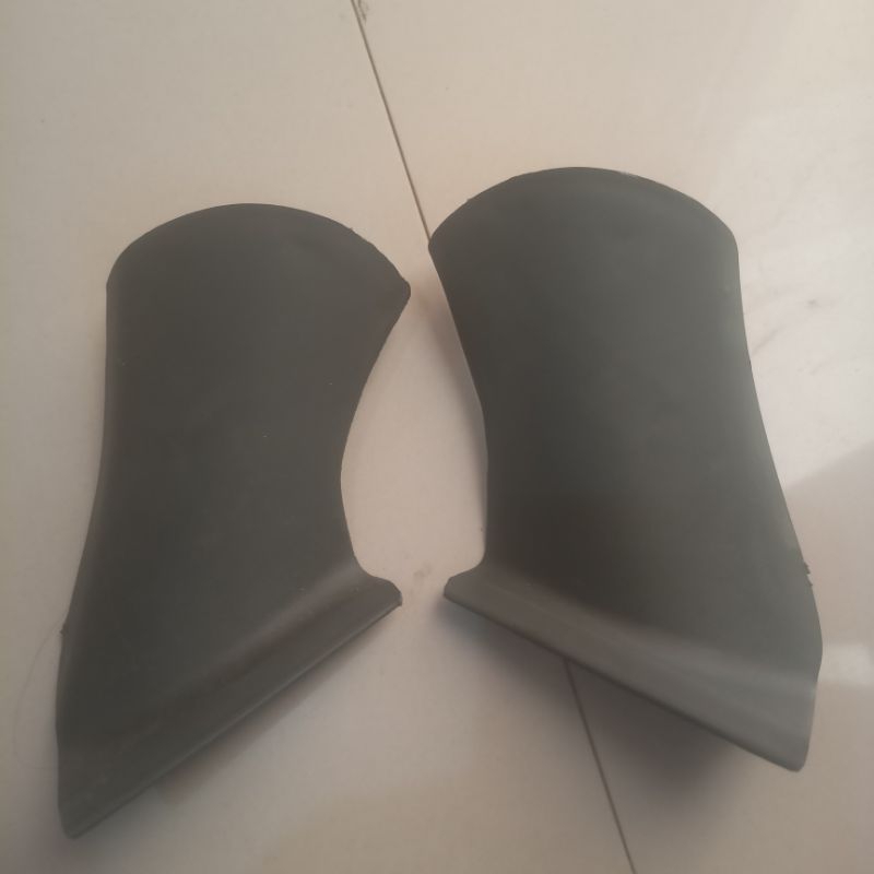 tutup kaki spion sigra, calya