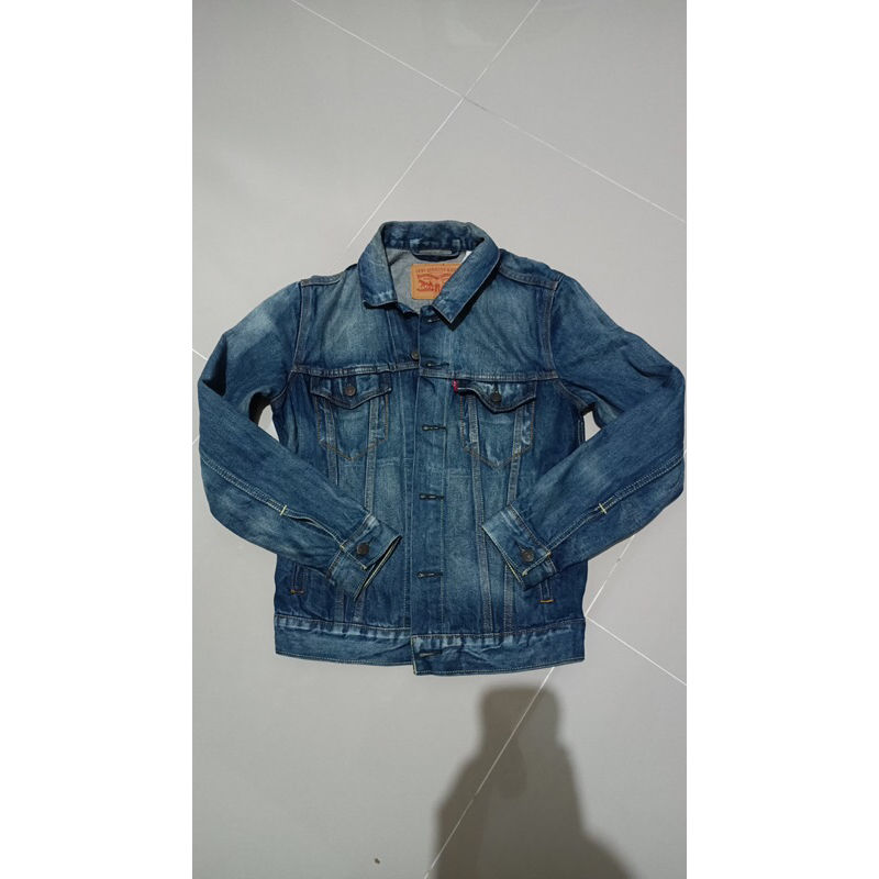 levis trucker second