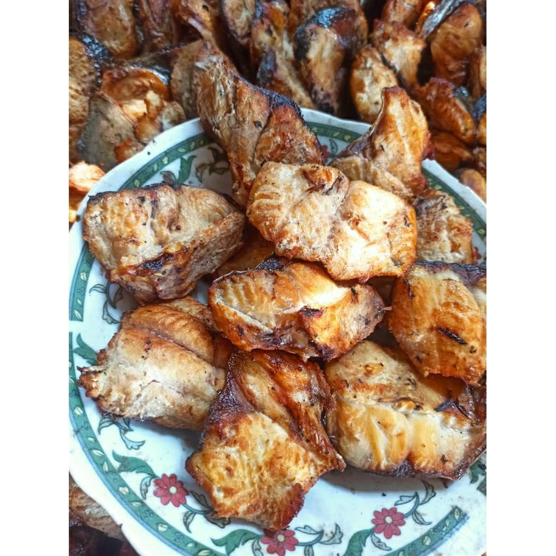 

daging ikan manyung asap original Panggang Daging manyung 1kg isi 20-30