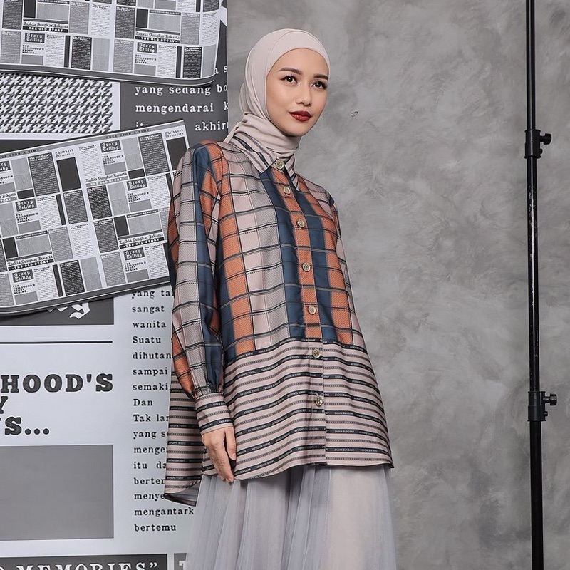 Preloved Zaskia Sungkar Elodie Blouse L