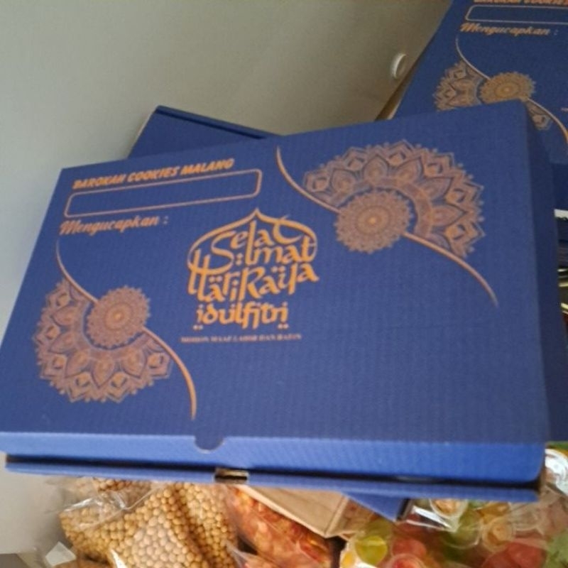 

kue lebaran isi 6