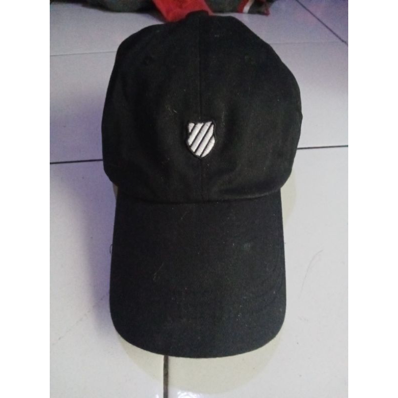 topi KSWISS