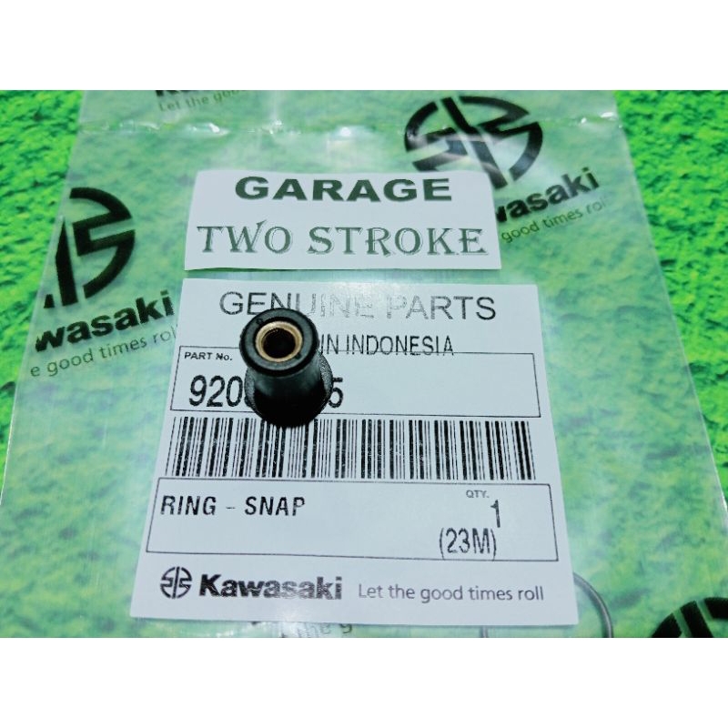 MUR KARET VISOR WINDSHIELD BODY NINJA R NINJA SS NINJA RR OLD NINJA RR NEW 92036-005