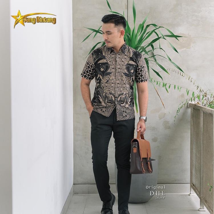 Batik Sang Bintang. Kemeja Batik Pria Mewah Lengan Panjang. Baju BatikSlim Fit. Lapis Furring Erro. 