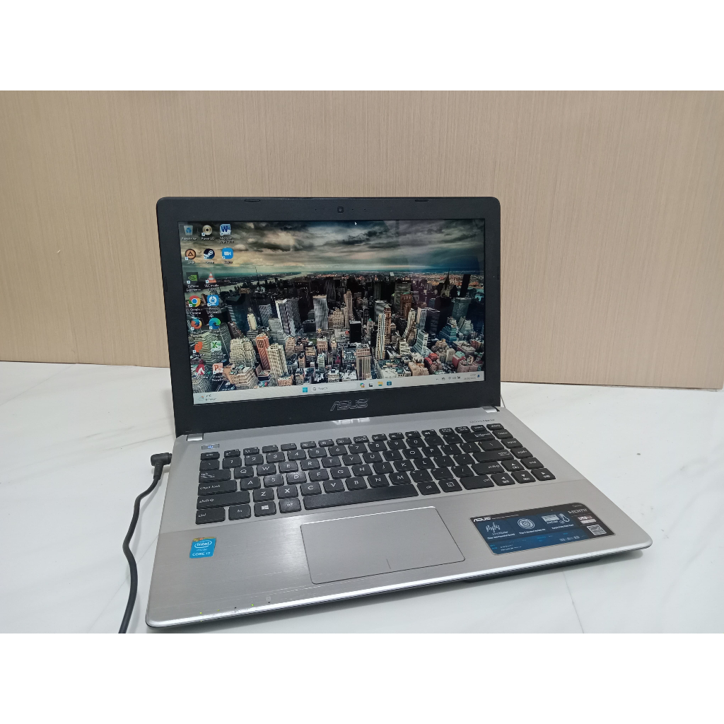 Laptop Asus X450J Ram 16gb 1tb hdd 512gb ssd NVIDIA Geforce 940M Processor intel core i7-4720HQ NORMAL DAN NO MINUS