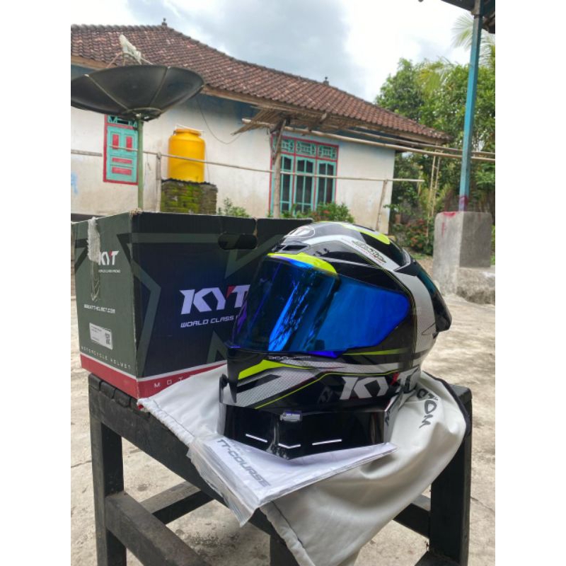 HELM KYT TTC paket ganteng