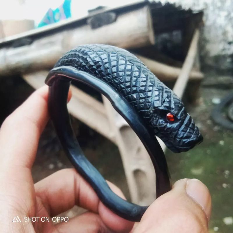 Gelang Akar Bahar Hitam ukir Ular
