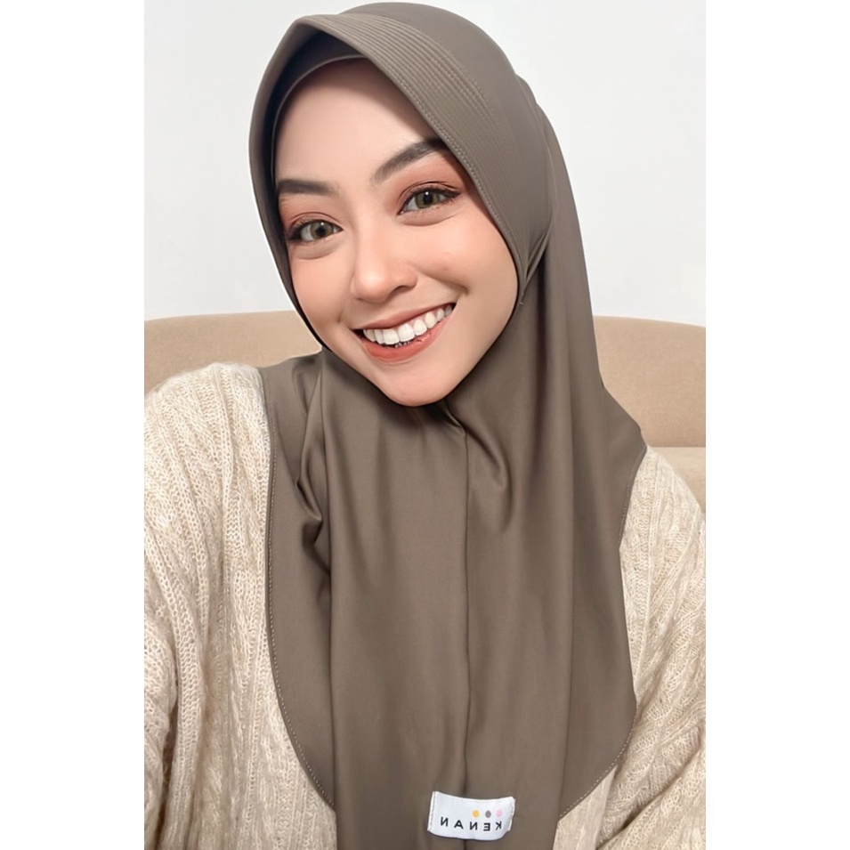 Banyak dicari KENAN HIJAB  HIJAB BERGO DZEVADA INSTAN MATT JERSEY kenan