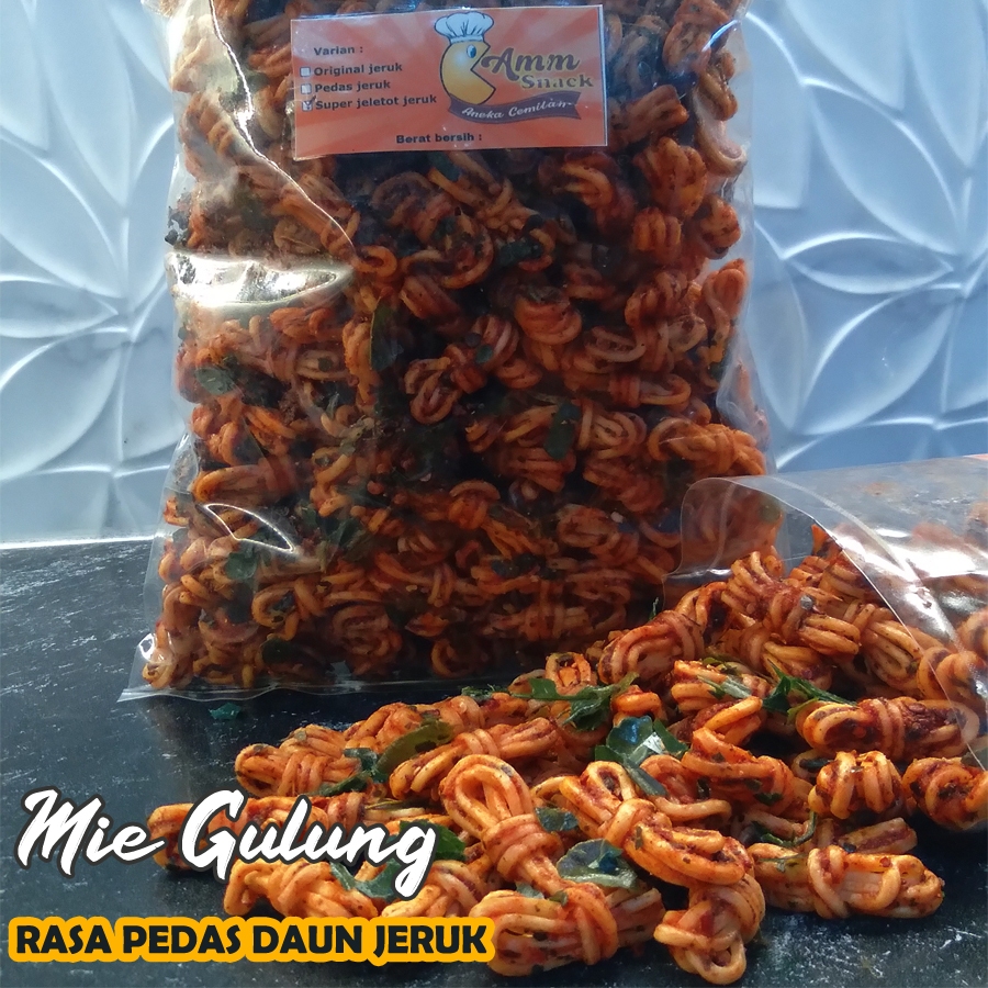 

MIE GULUNG PEDAS DAUN JERUK 500 GR KRIUK RENYAH