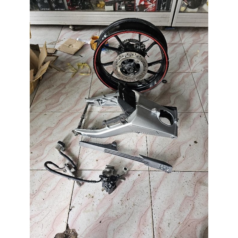 swing arm velg r15  pnp vixion new dan old vixion