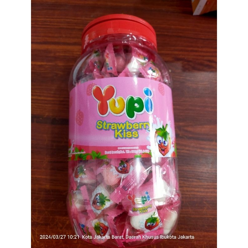 

YUPI STRAWBERRY KISS 300 gr