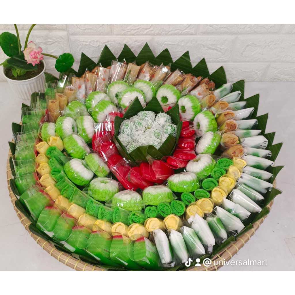 

Kue basah tradisional / kue subuh aneka jajanan pasar home made , fresh dan tanpa bahan pengawet