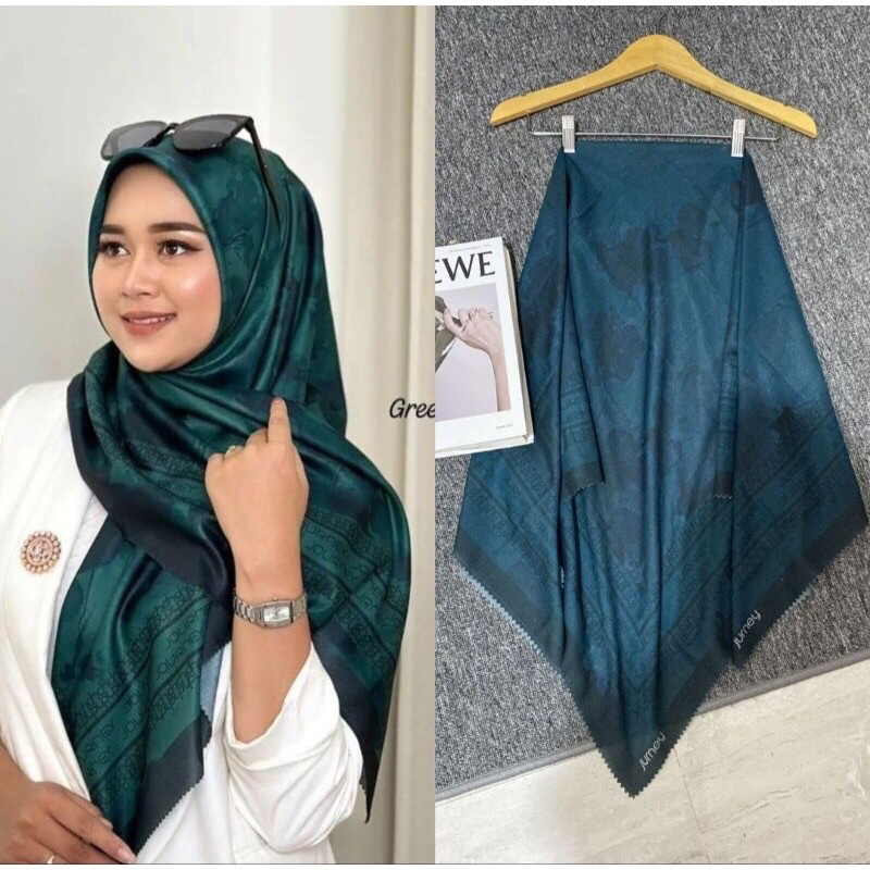 Hijab segiempat motif journey premium kw terbaru gradasi series