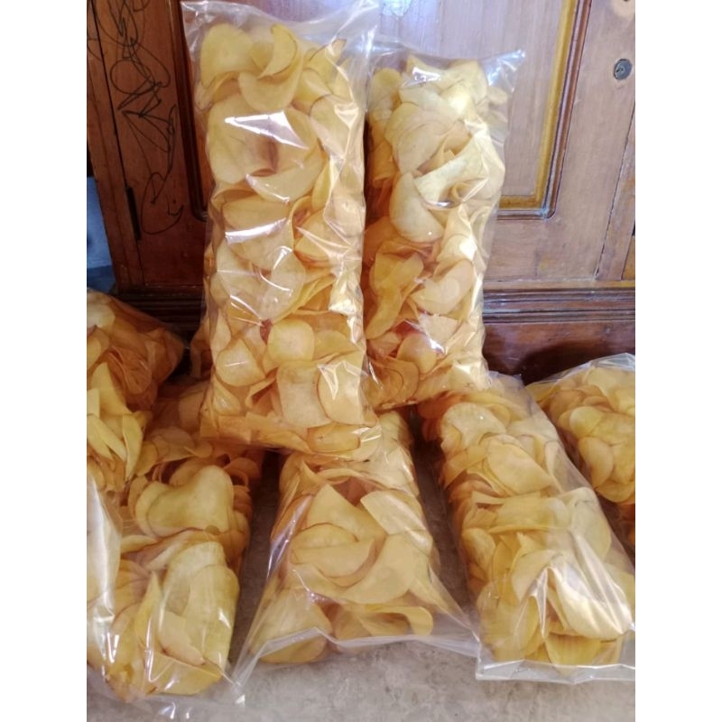 

Keripik atau cemilan