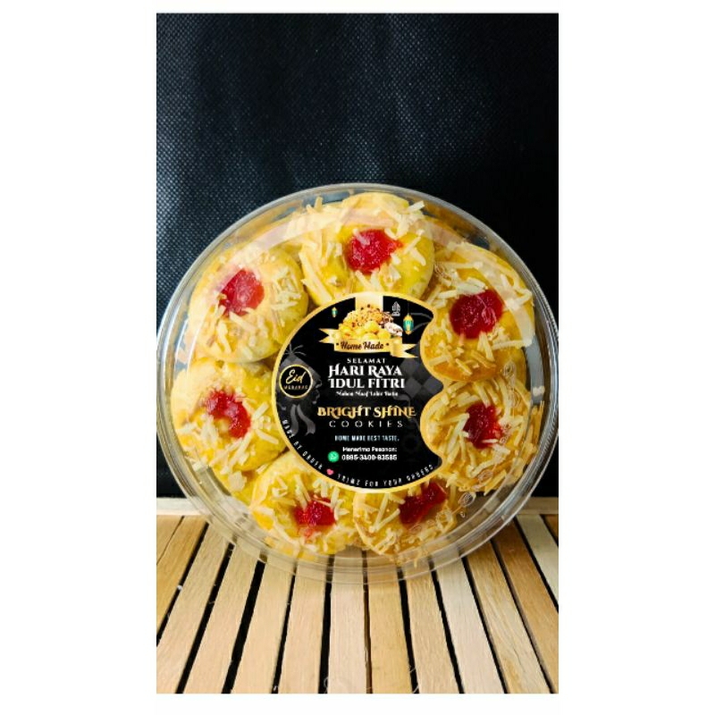 

Kue kering Thumrint Strawberry /Bright shine cookies 250gram