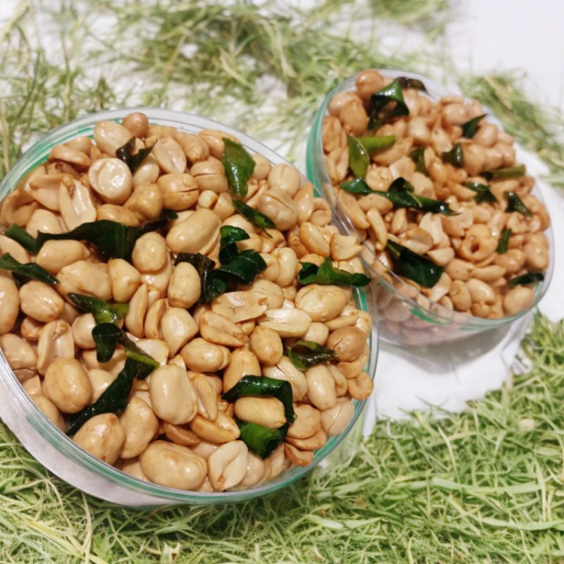 

KACANG BAWANG GORENG DAUN JERUK 250 Gram, RASA PALING NIKMAT & GURIH!!