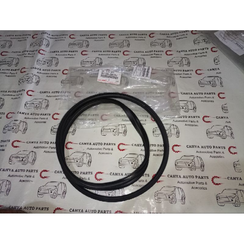 Karet Kaca Sliding Original Toyota Hiace Commuter