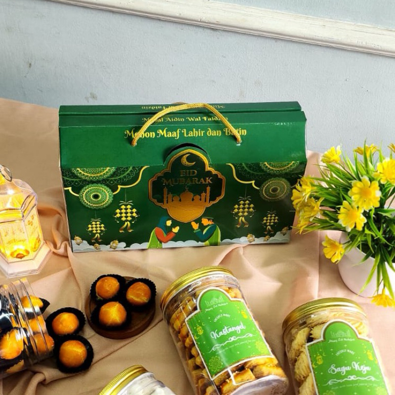 

Package Hampers Isi 3 Nastar Kastangel Putri Salju