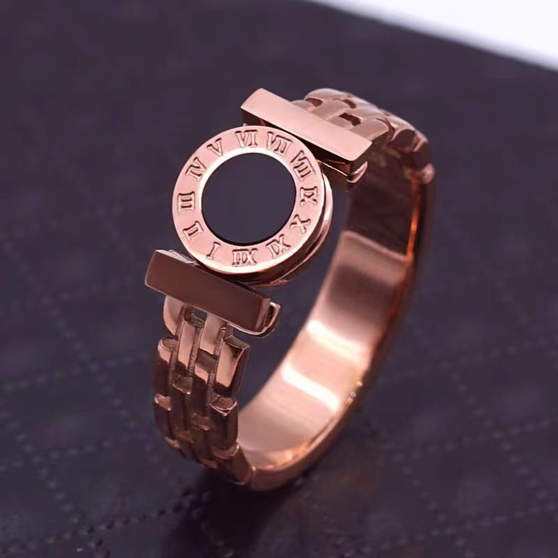 C49 Cincin Titanium Premium Wanita Liontin Bulat Hitam Mutiara One Size Lapis Emas 18K