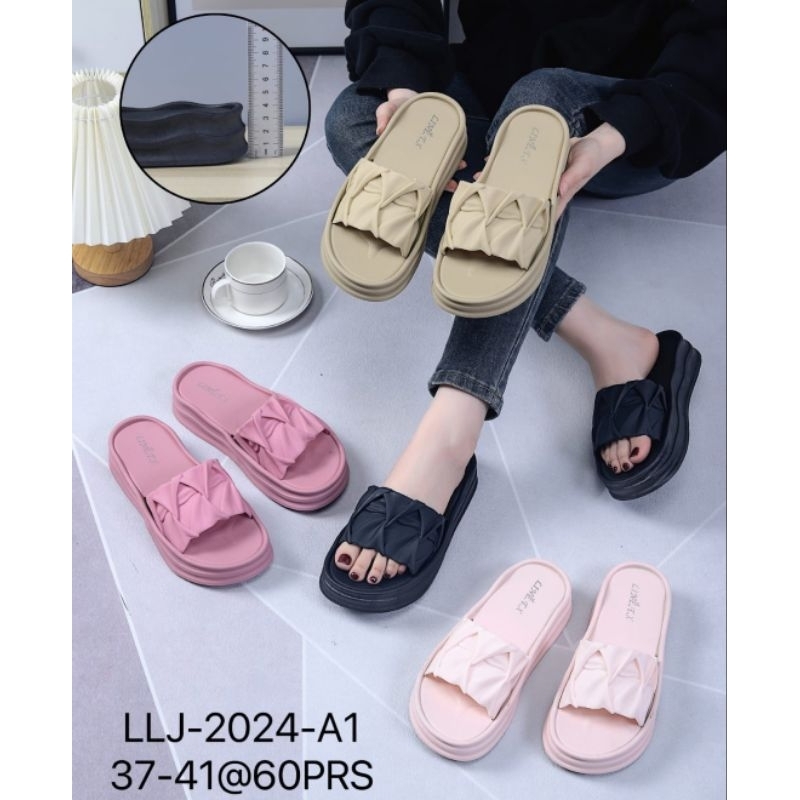 Sandal slop wanita Sandal Wedges wanita