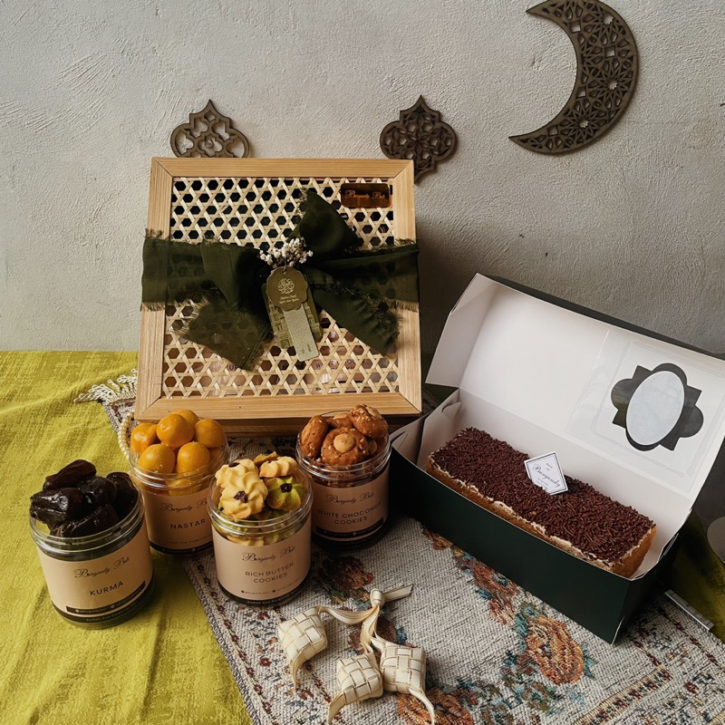 

Medina Eid Mubarak lebaran Idul Fitri Hampers