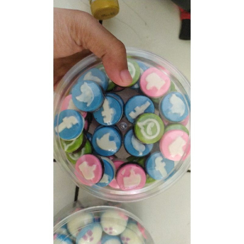 

coklat karakter lucu