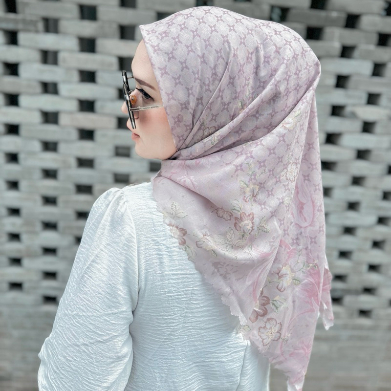 La Vierra - Allura Series Hijab Segiempat Printing