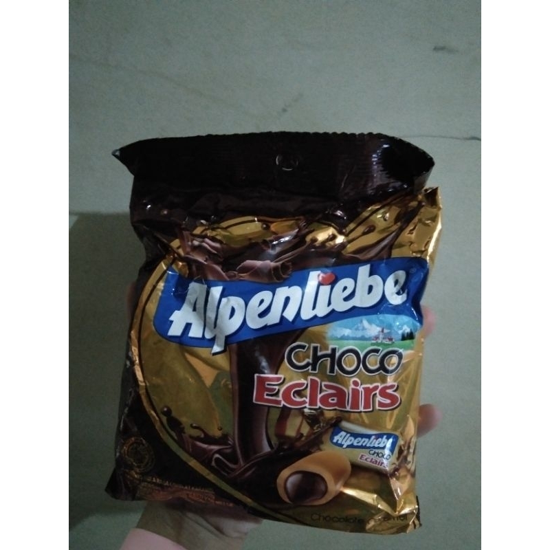 

Alpenliebe Eclairs Chocolate 144 Gram