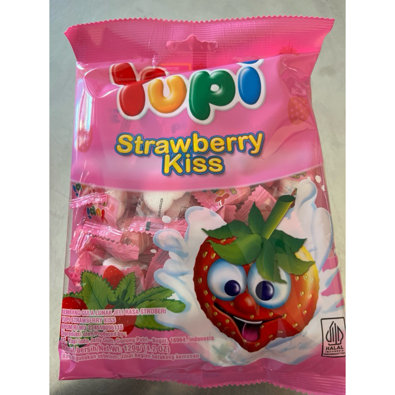 

yupi strawberry kiss