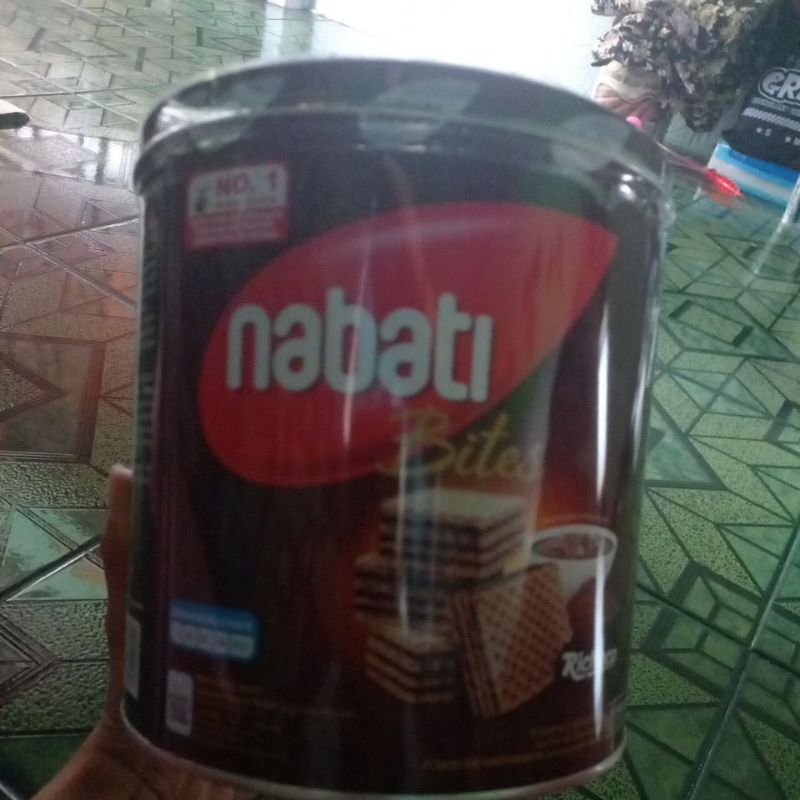 

nabati kaleng coklat