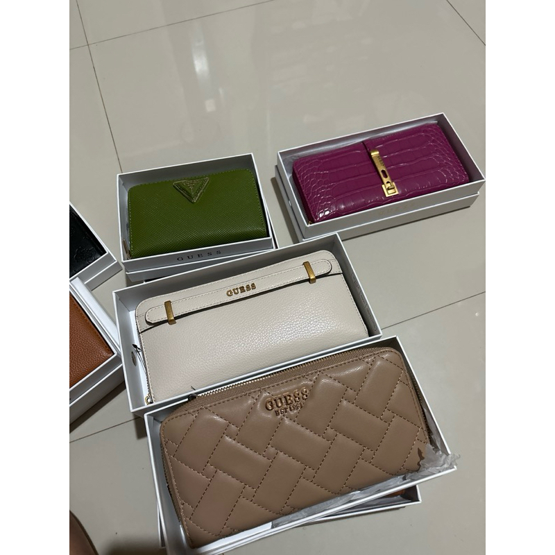 SALE DOMPET GUESS