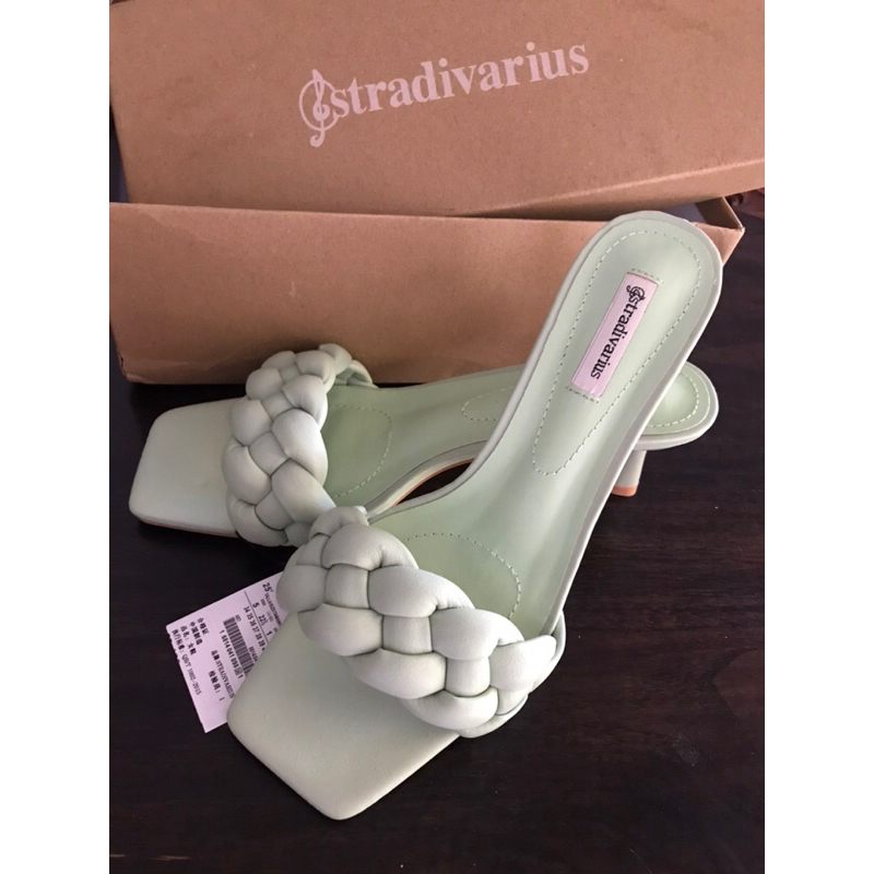 SALE‼️SANDAL HEELS KEPANG STRADIVARIUS MINT - ONLY SIZE 39