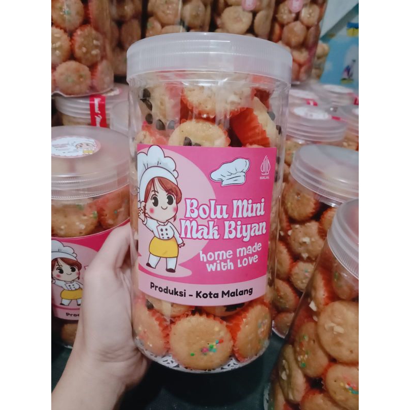 

Bolu mini MAK BIYAN varian kacang tanah,cococip,warna warni & all varian, kemasan toples 1 liter