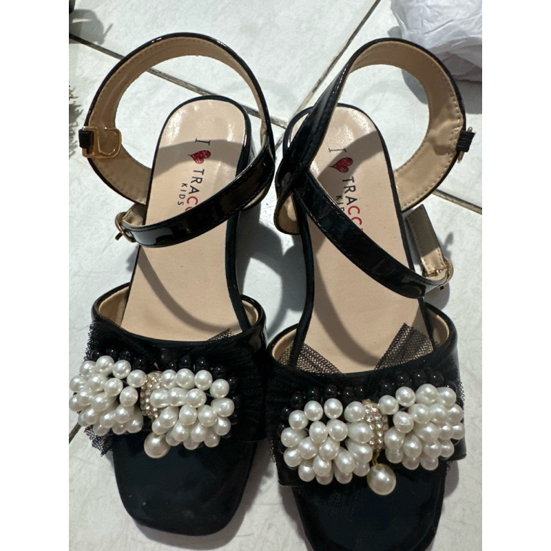 sendal tracce kids size 33