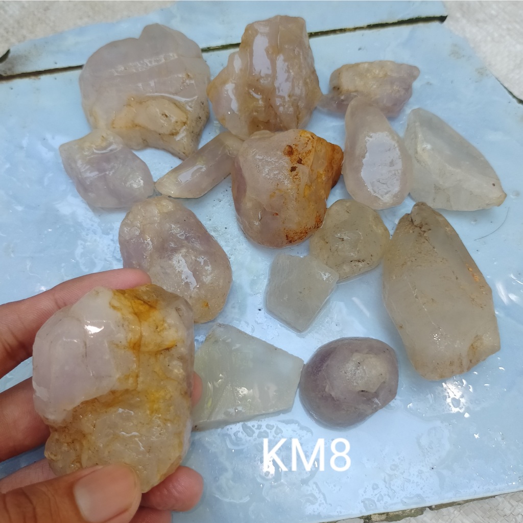 BATU MENTAH KECUBUNG ES PUTIH NATURAL BONGKAHAN koleksi lainnya cincin kalimaya Wulung giok opal new