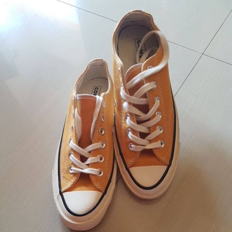 converse 70's low sunflower
