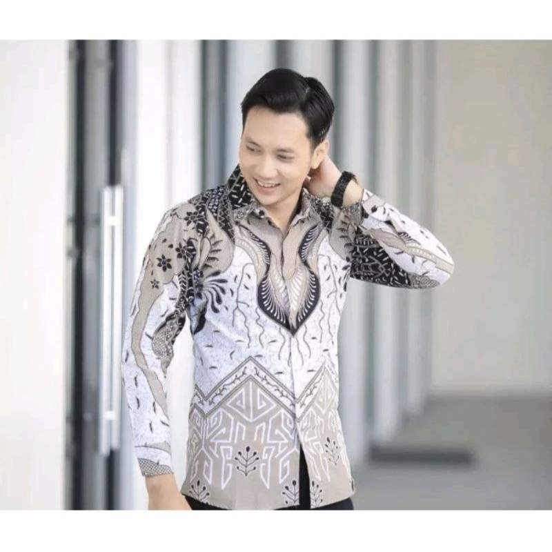 Batik Pria Lengan Panjang Motif Candi Putih