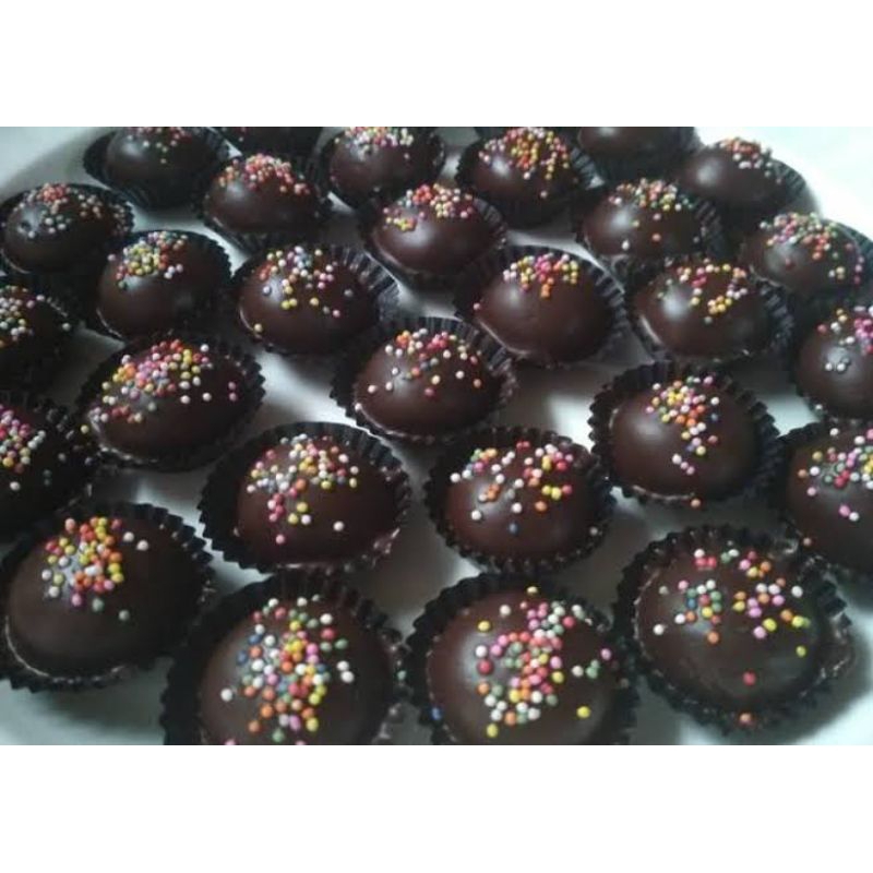 

KUE KERING BOLA BOLA COKLAT/KUE KERING BOLA COKLAT/BOLA BOLA BISKUIT/CHOCO BALL BISKUIT/BOLA COKLAT MILO/COKLAT BOLA