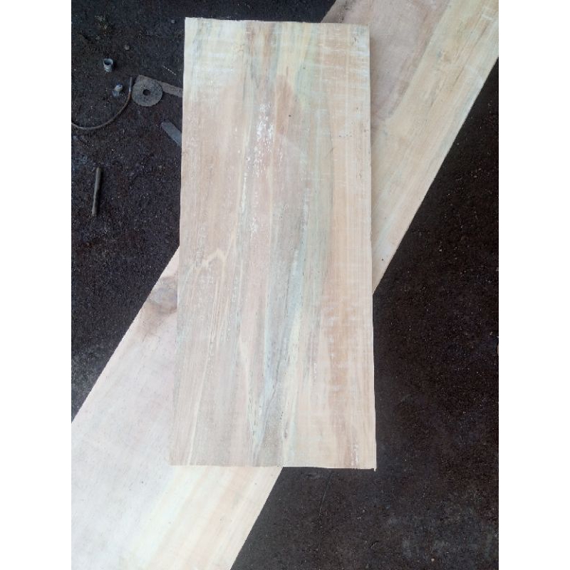 Papan Kayu Pinus / Jati Belanda lebar 20cm