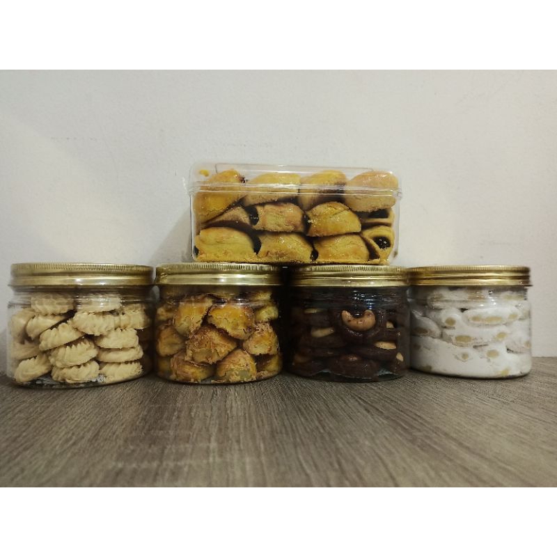 

Kue Kering Nastar, Sagu Keju, Semprit, Coklat Mede, Kastangel, Putri Salju, Nastar Gulung