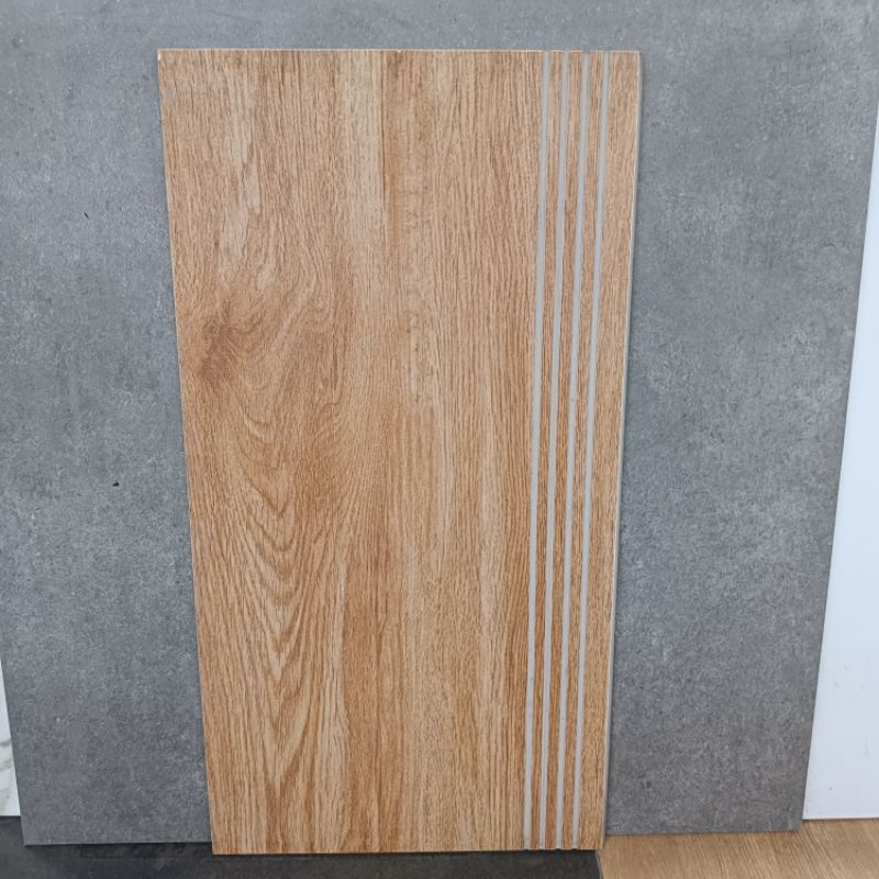 Granit tangga 30x60 motip kayu skin wood/atena