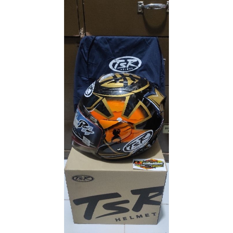 HELM TSR PEDROSA SPIRIT GOLD SAMURAI RAM 4
